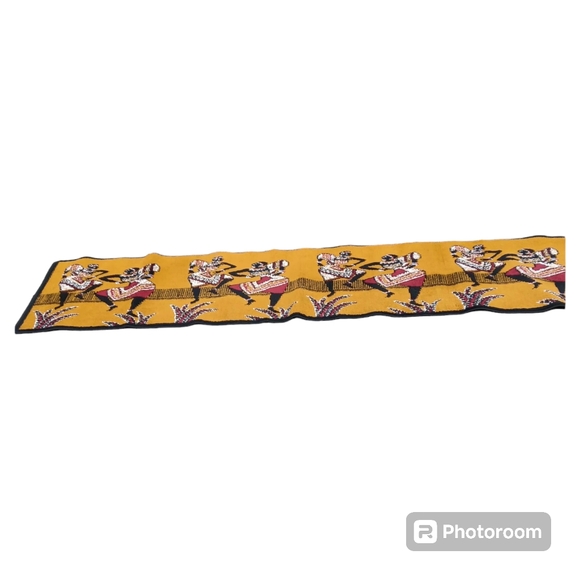2'x8' African Design Safari runner carpet (wall hanging) - Picture 2 of 5